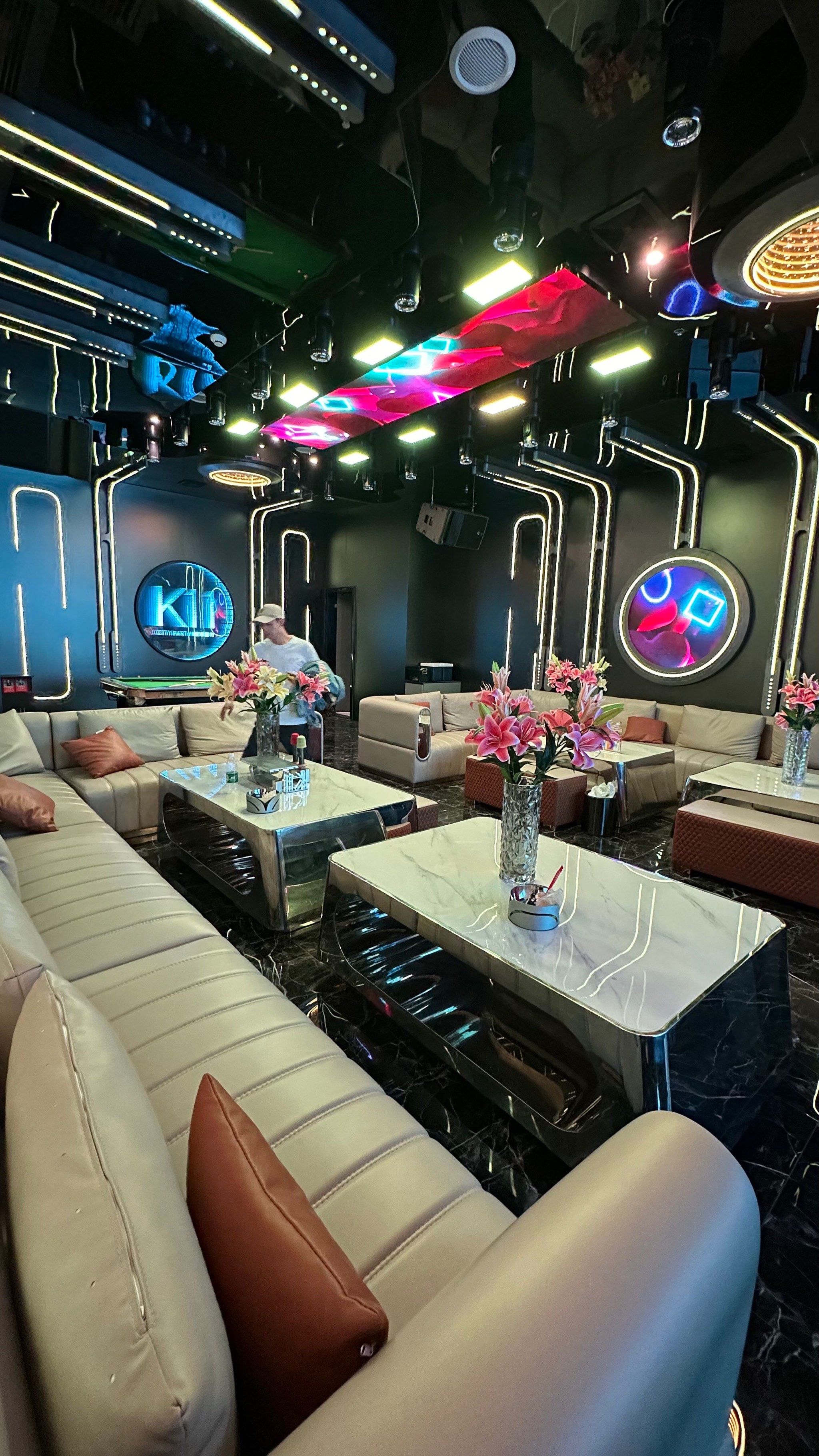 邵阳商务ktv新玩法速览-双清区ktv预定